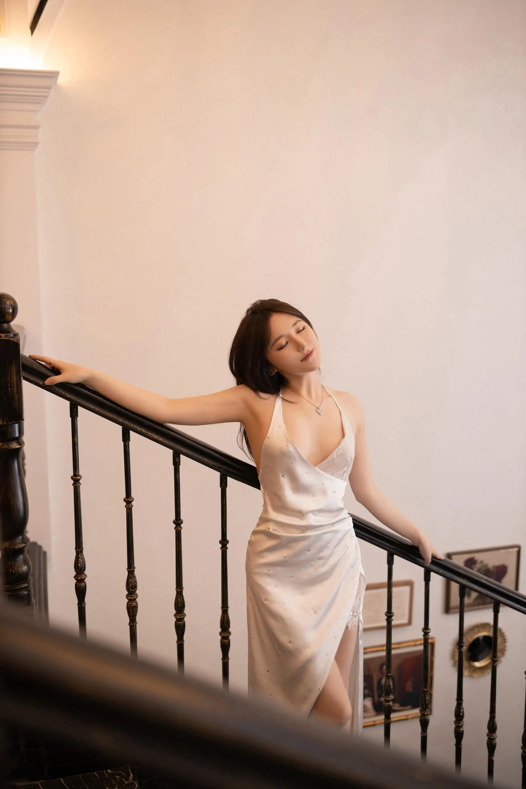 NO.0037 秀人名模鱼子酱Fish内部私购未上架《知江晚》写真 [77P]插图3